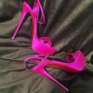 CHRISTIAN LOUBOUTIN LOUBI QUEEN ALTA SZ 41 HOLLY PINK PLATFORM STILETTOS